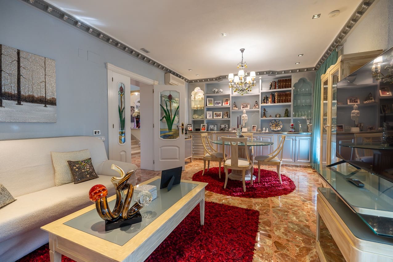 5 soveværelse Villa til salg i Elda med swimmingpool - € 649.000 (Ref: 8242331)