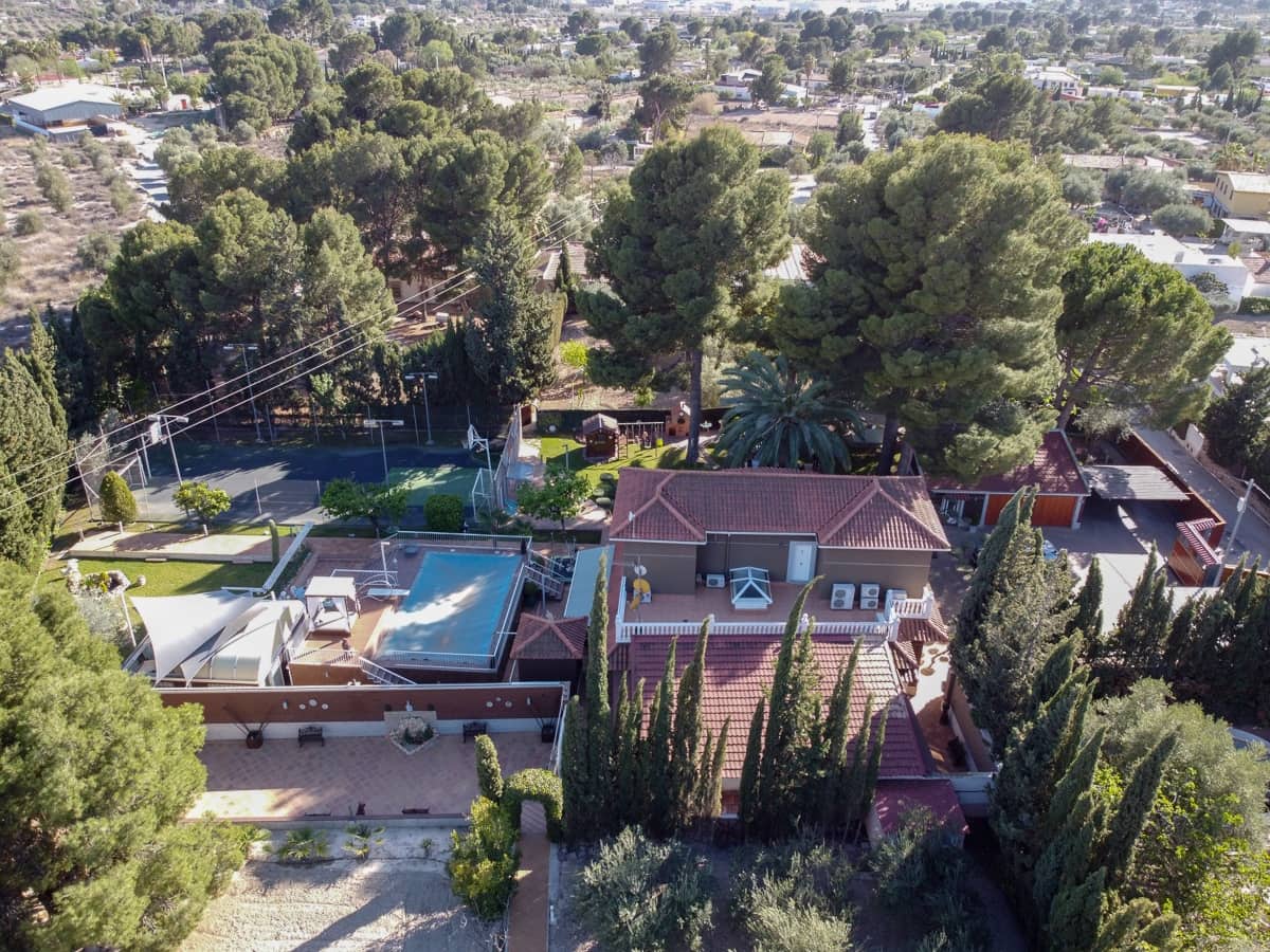 5 soveværelse Villa til salg i Elda med swimmingpool - € 649.000 (Ref: 8242331)