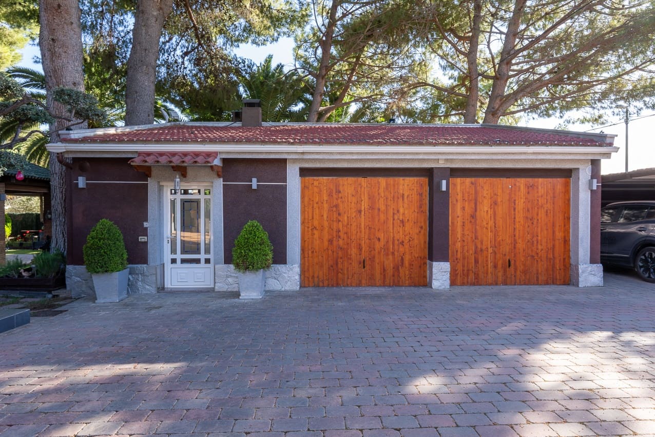 5 soveværelse Villa til salg i Elda med swimmingpool - € 649.000 (Ref: 8242331)