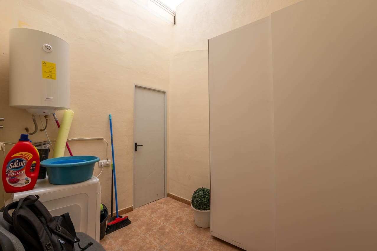 4 sypialnia Dom na sprzedaż w Pinoso z basenem - 249 000 € (Ref: 8287239)