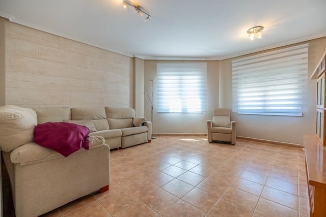 4 sovrum Hus till salu i Pinoso med pool - 249 000 € (Ref: 8287239)