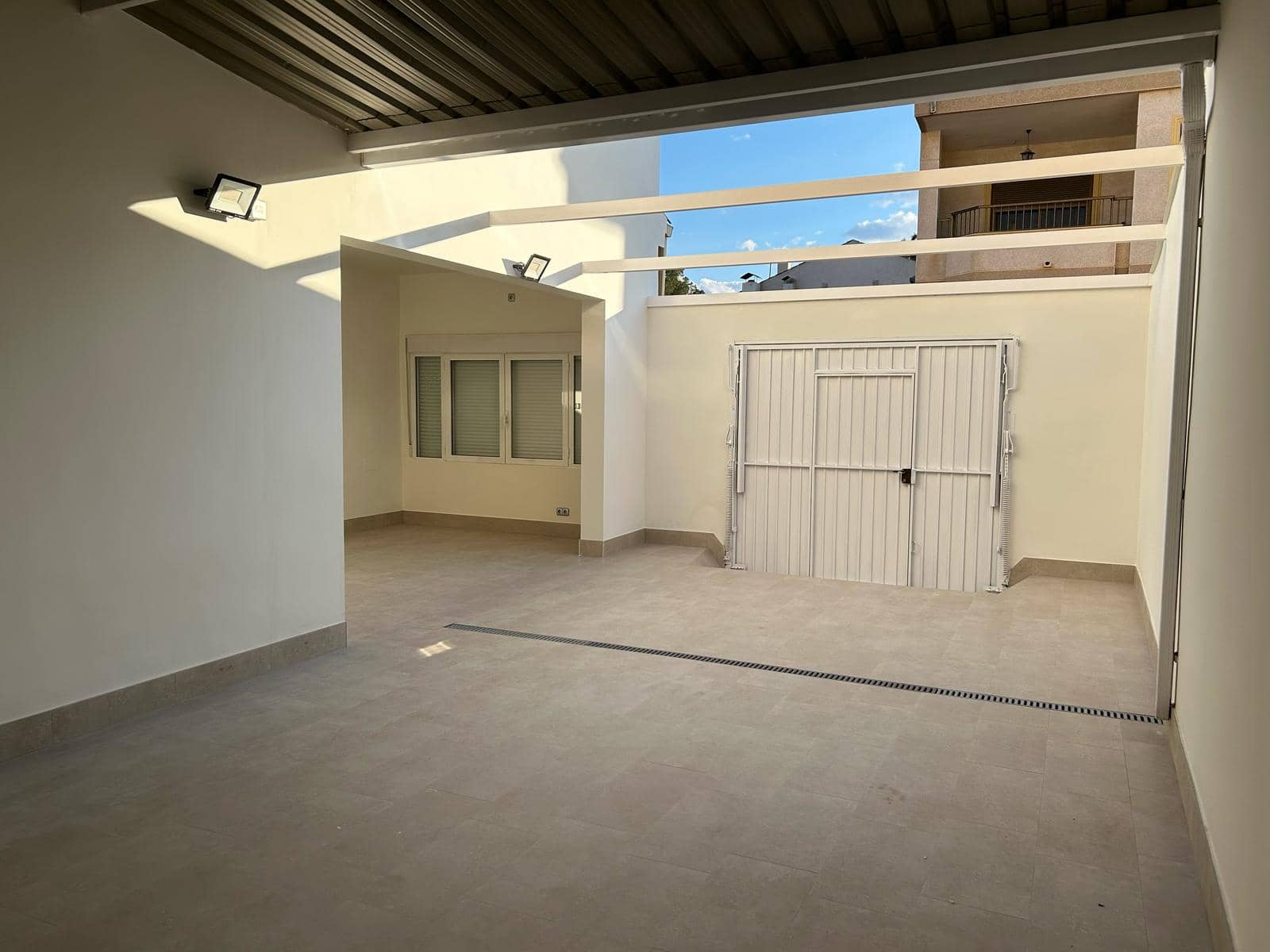 4 sypialnia Dom na sprzedaż w Pinoso z basenem - 249 000 € (Ref: 8287239)