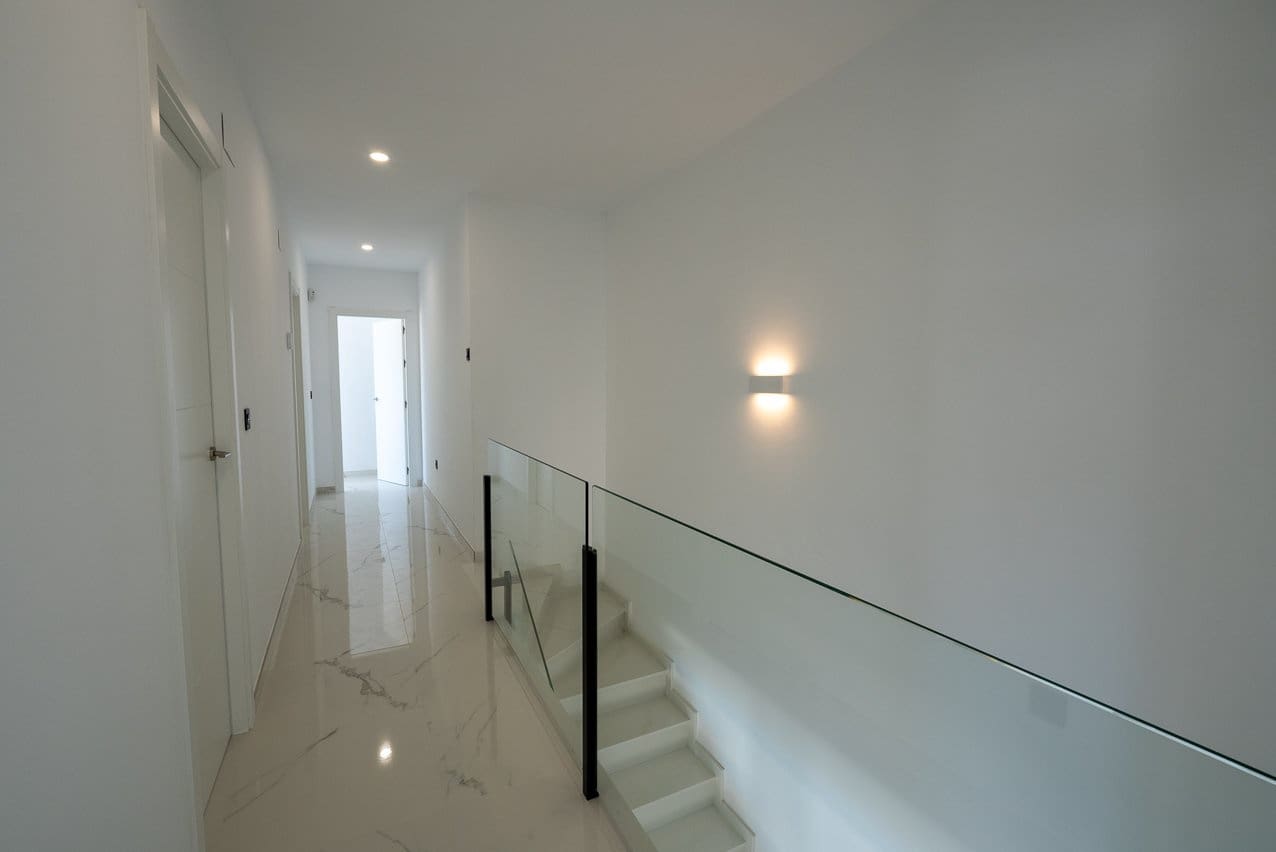 4 bedroom Villa for sale in Pinoso with pool - € 518,000 (Ref: 8326694)
