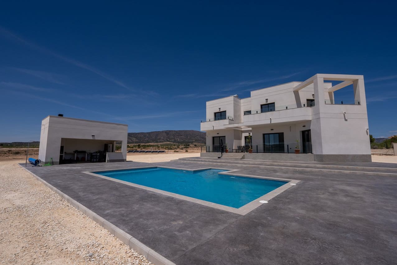 4 bedroom Villa for sale in Pinoso with pool - € 518,000 (Ref: 8326694)