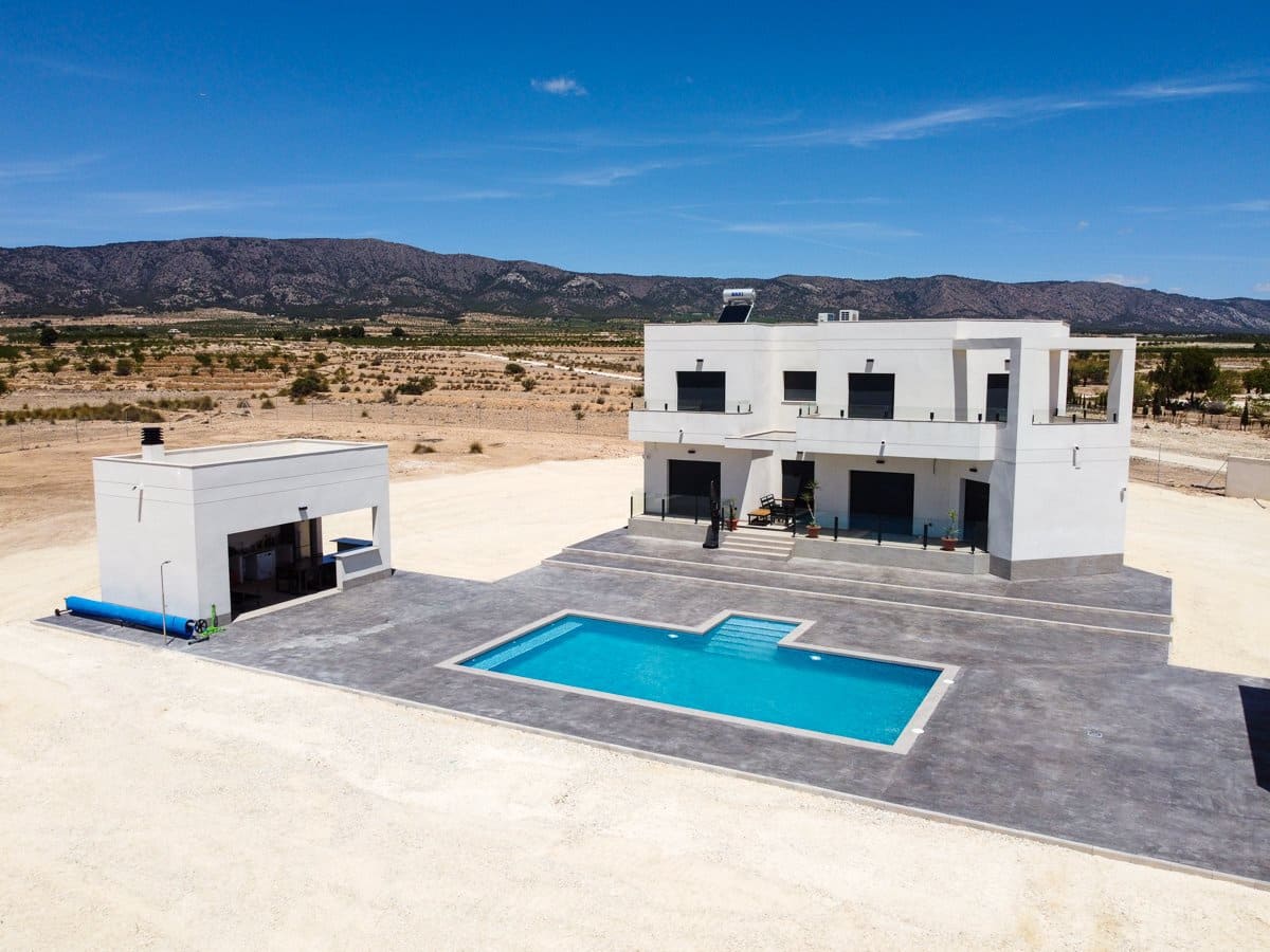 4 bedroom Villa for sale in Pinoso with pool - € 518,000 (Ref: 8326694)