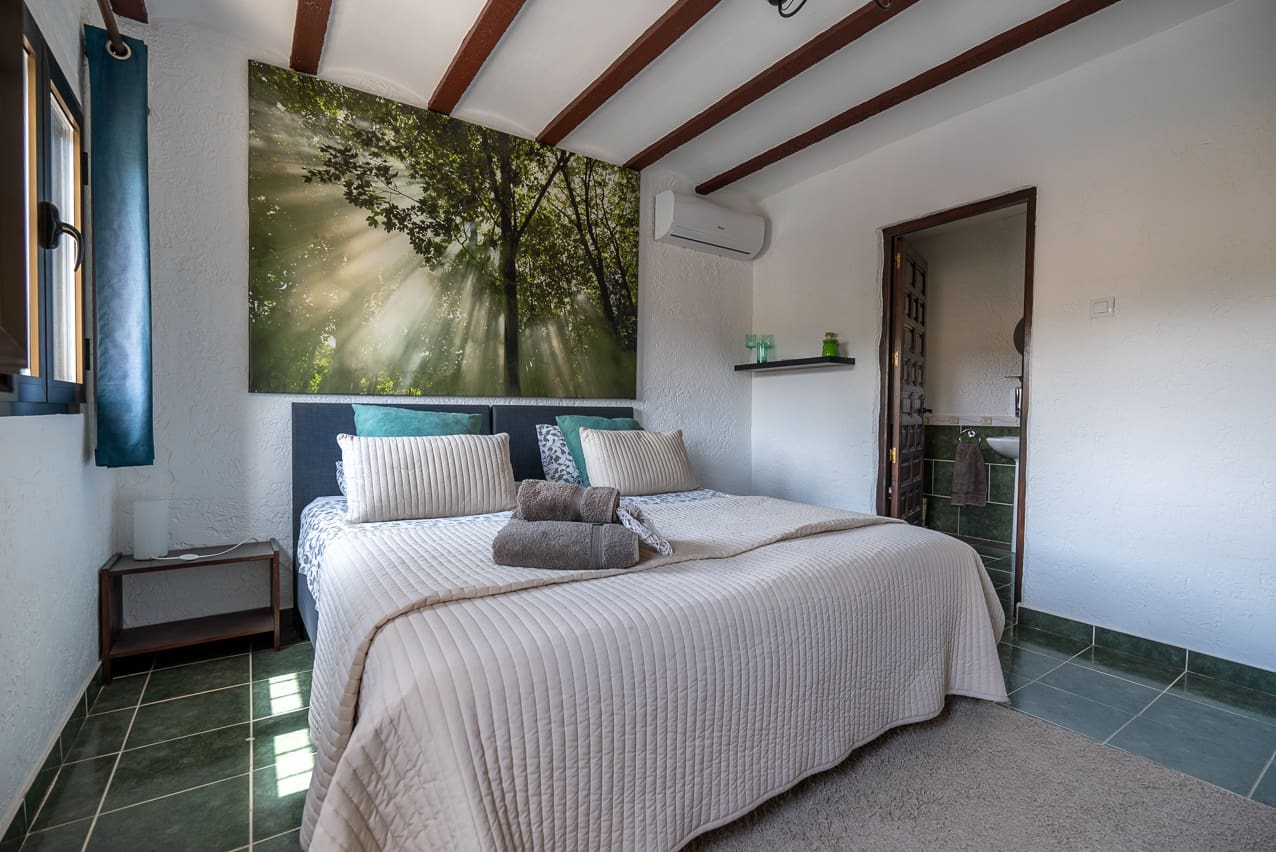 7 bedroom Villa for sale in Barbarroja with pool - € 534,995 (Ref: 8338993)