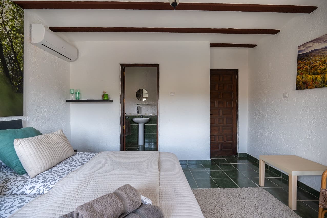 7 bedroom Villa for sale in Barbarroja with pool - € 534,995 (Ref: 8338993)