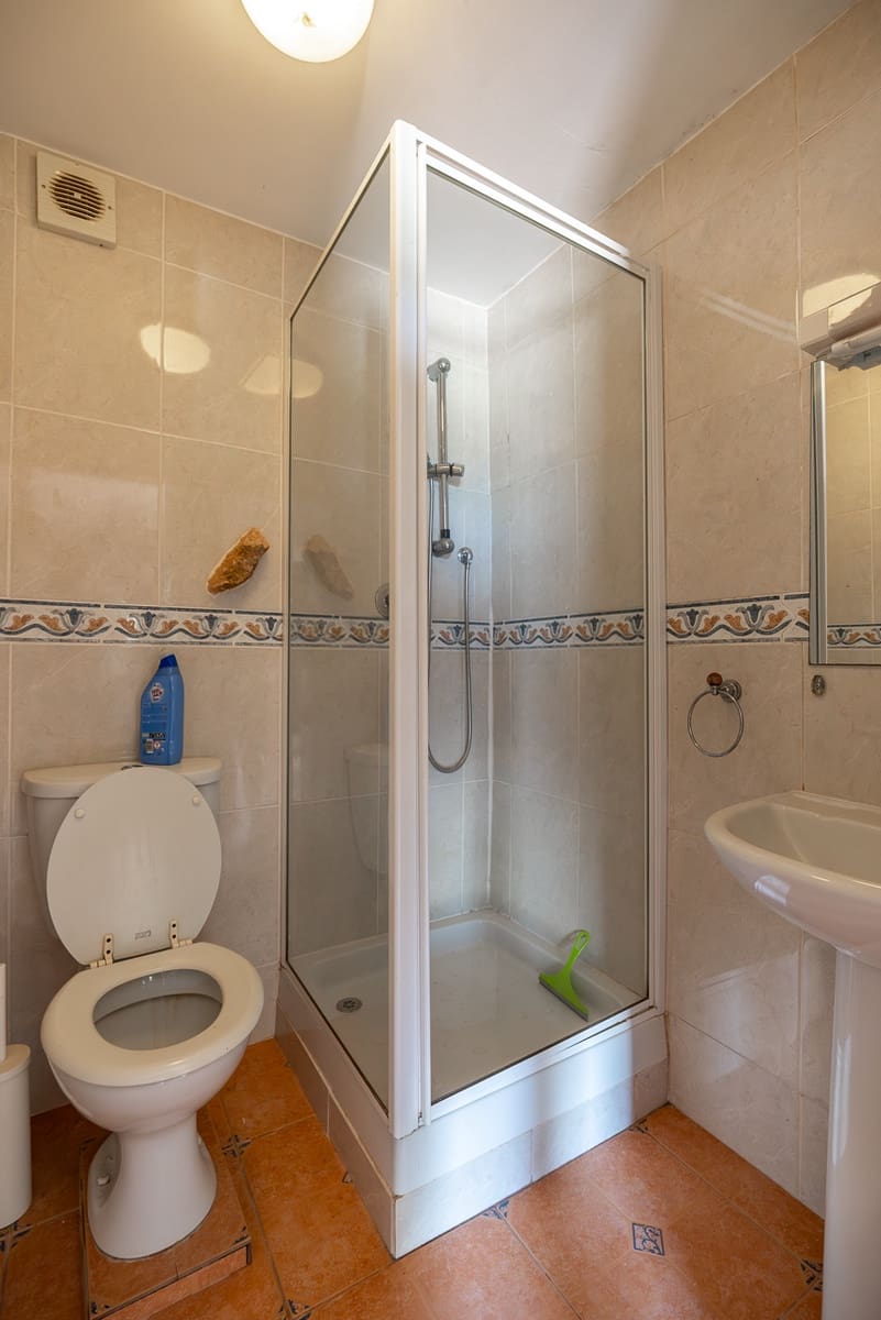 7 bedroom Villa for sale in Barbarroja with pool - € 534,995 (Ref: 8338993)