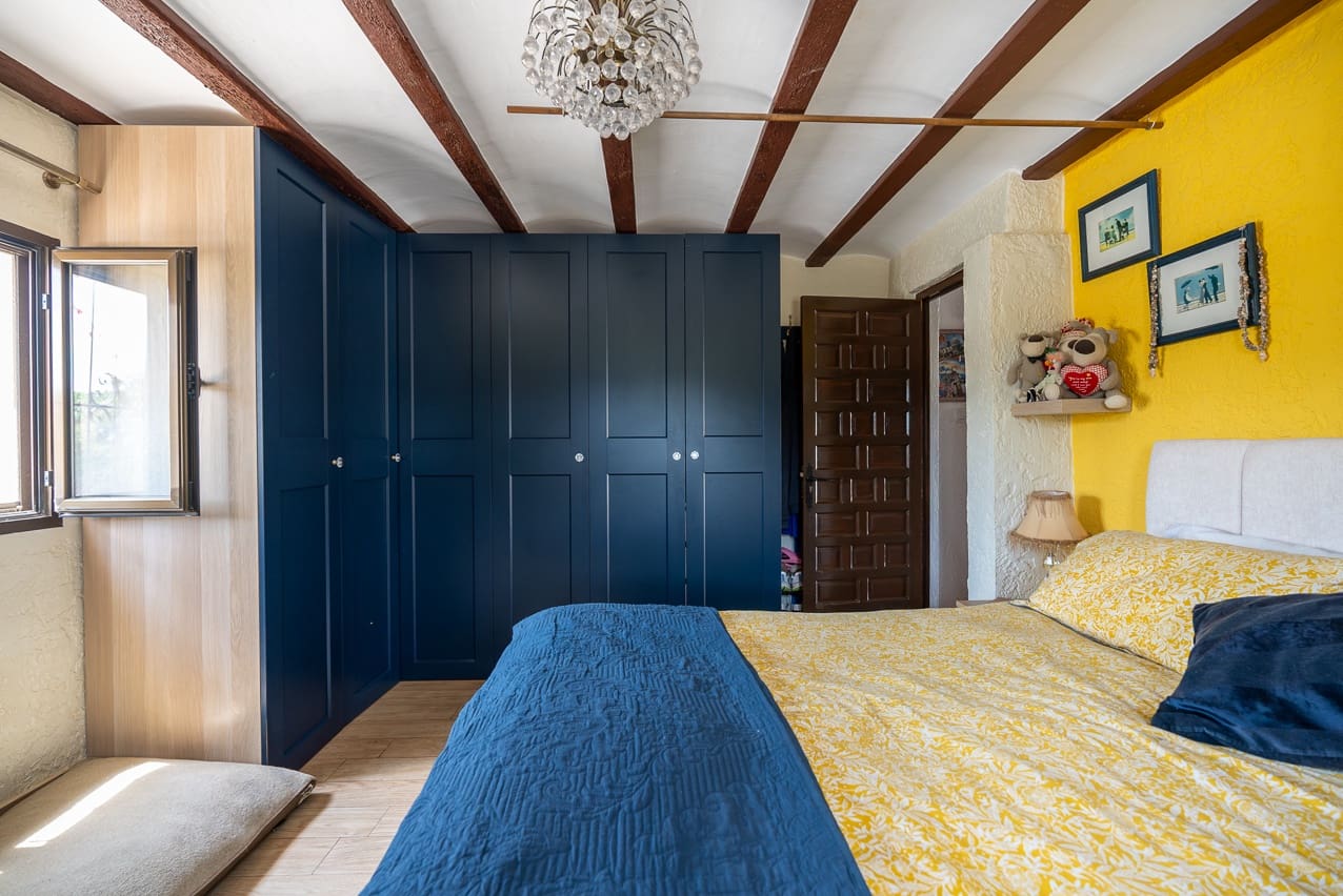 7 bedroom Villa for sale in Barbarroja with pool - € 534,995 (Ref: 8338993)