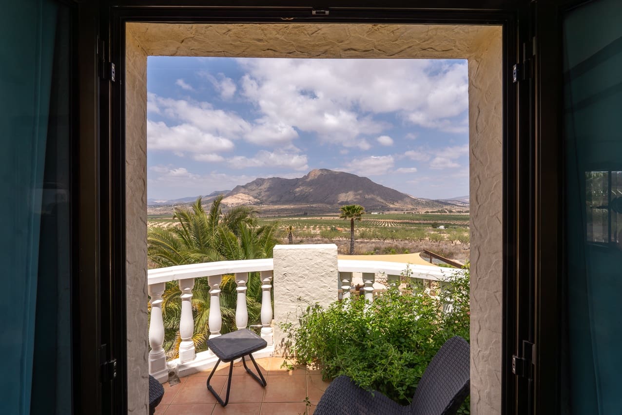 7 bedroom Villa for sale in Barbarroja with pool - € 534,995 (Ref: 8338993)