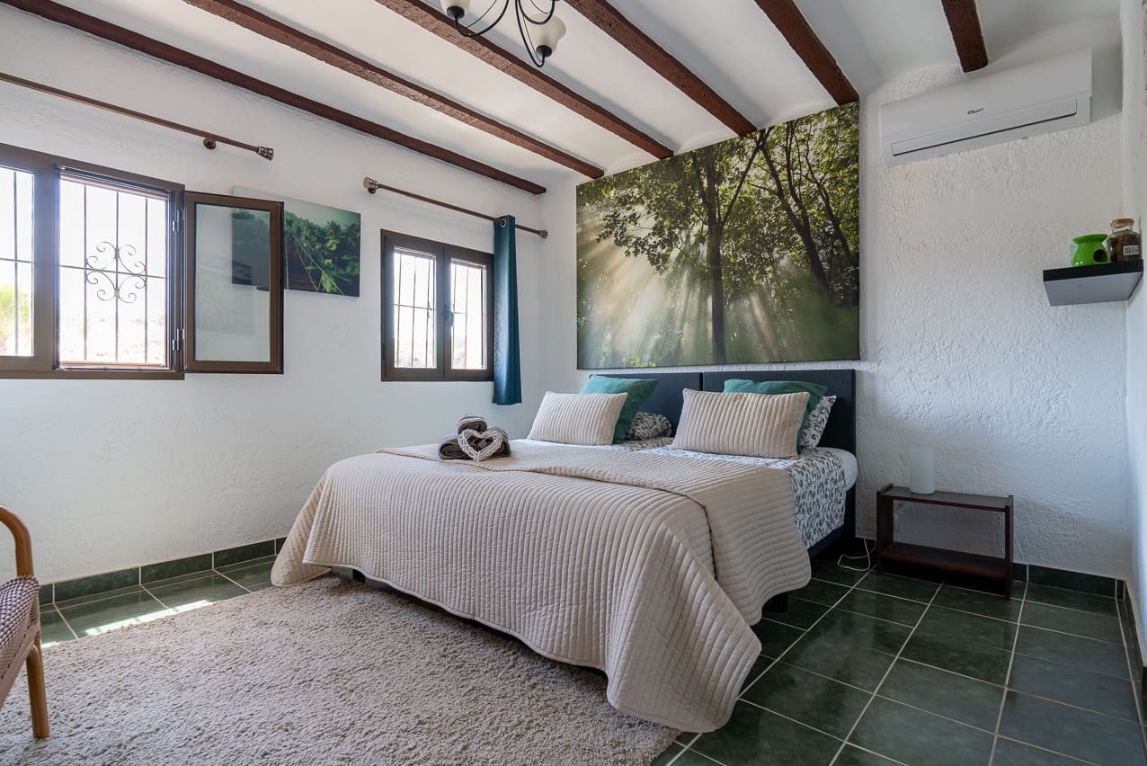 7 bedroom Villa for sale in Barbarroja with pool - € 534,995 (Ref: 8338993)