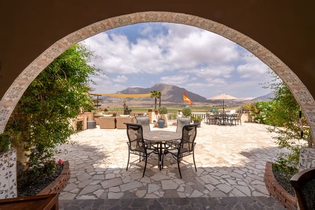 7 bedroom Villa for sale in Barbarroja, Orihuela with pool - € 534,995 (Ref: 8338993)