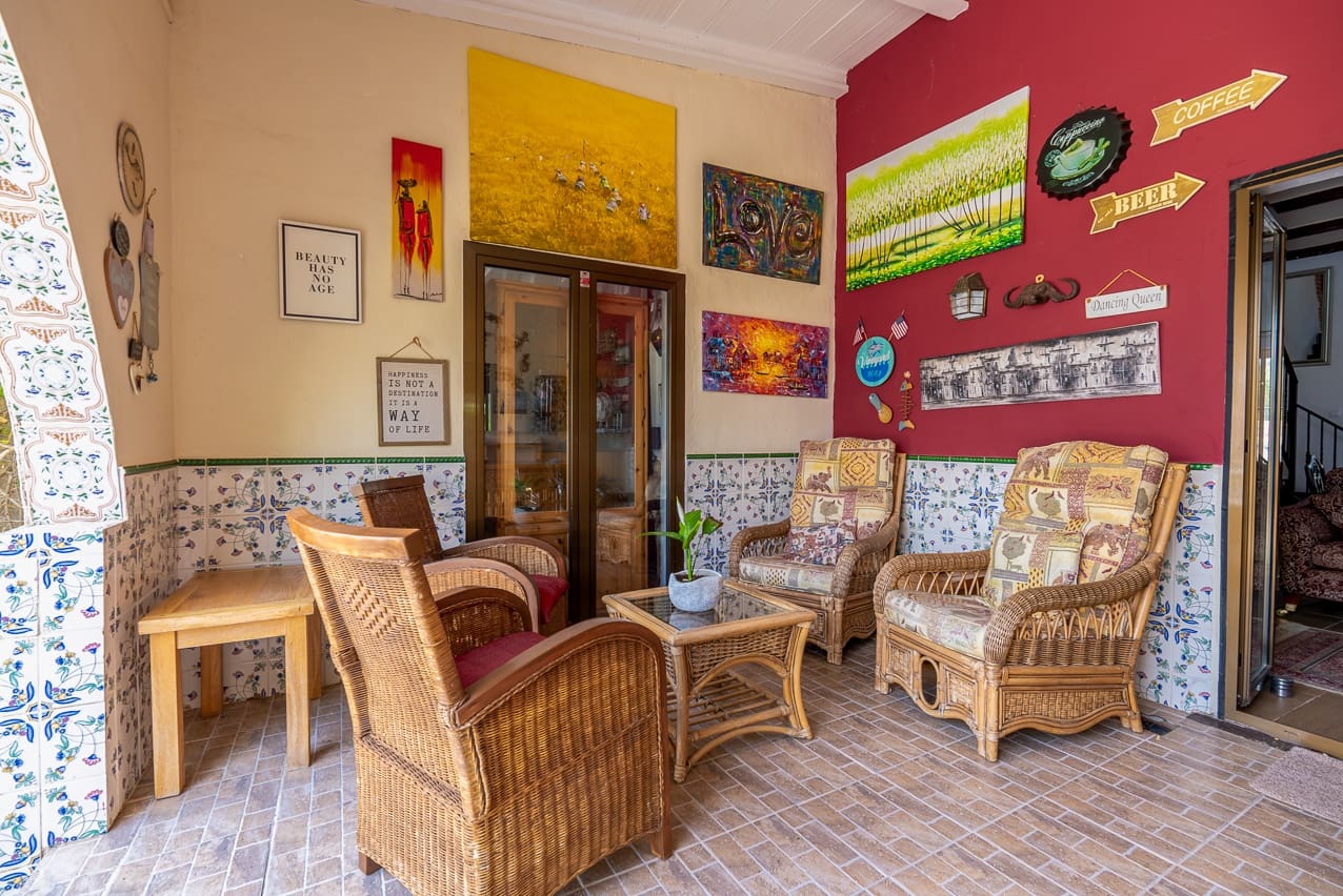 7 bedroom Villa for sale in Barbarroja with pool - € 534,995 (Ref: 8338993)