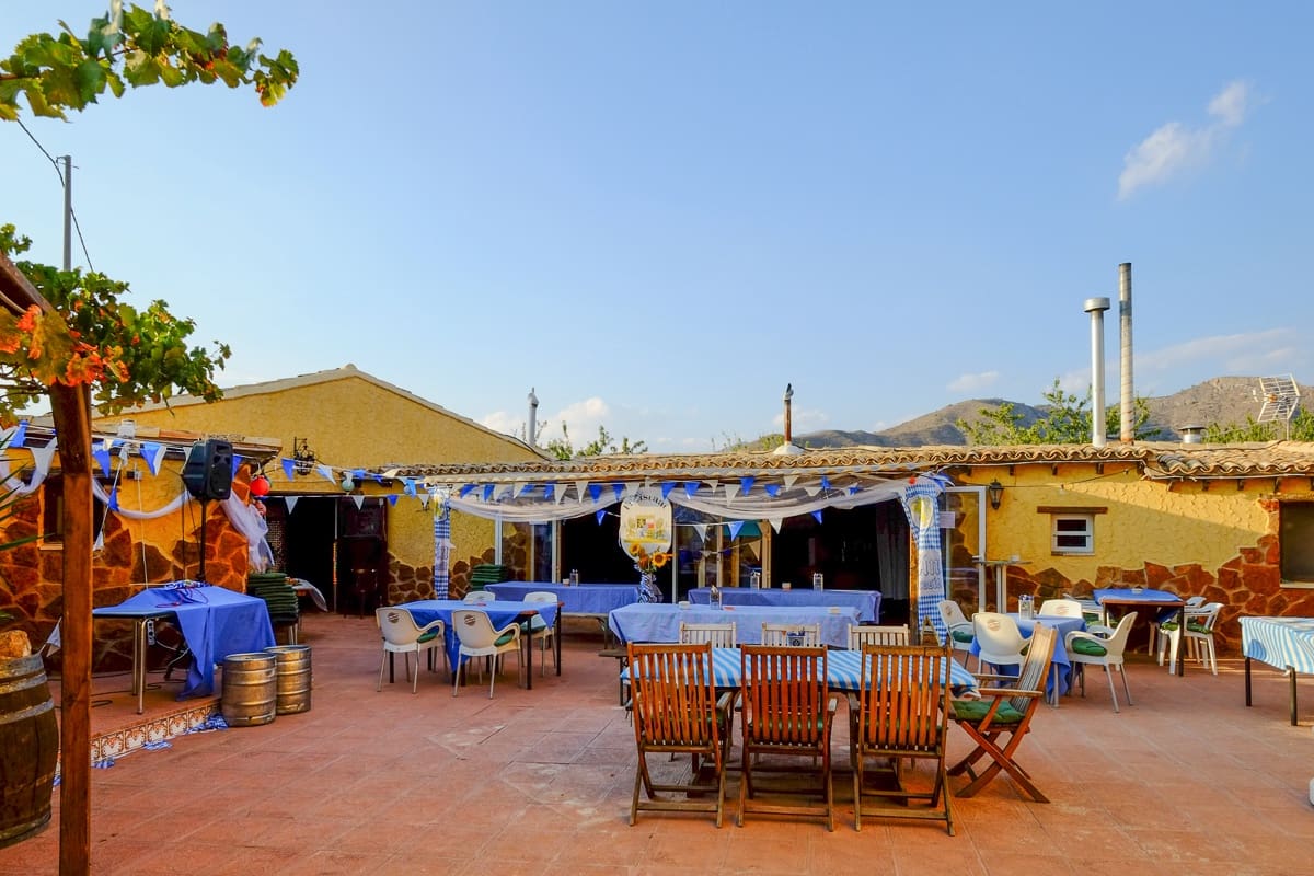 6 soveværelse Finca/Landehus til salg i Barbarroja med swimmingpool - € 850.000 (Ref: 8347272)