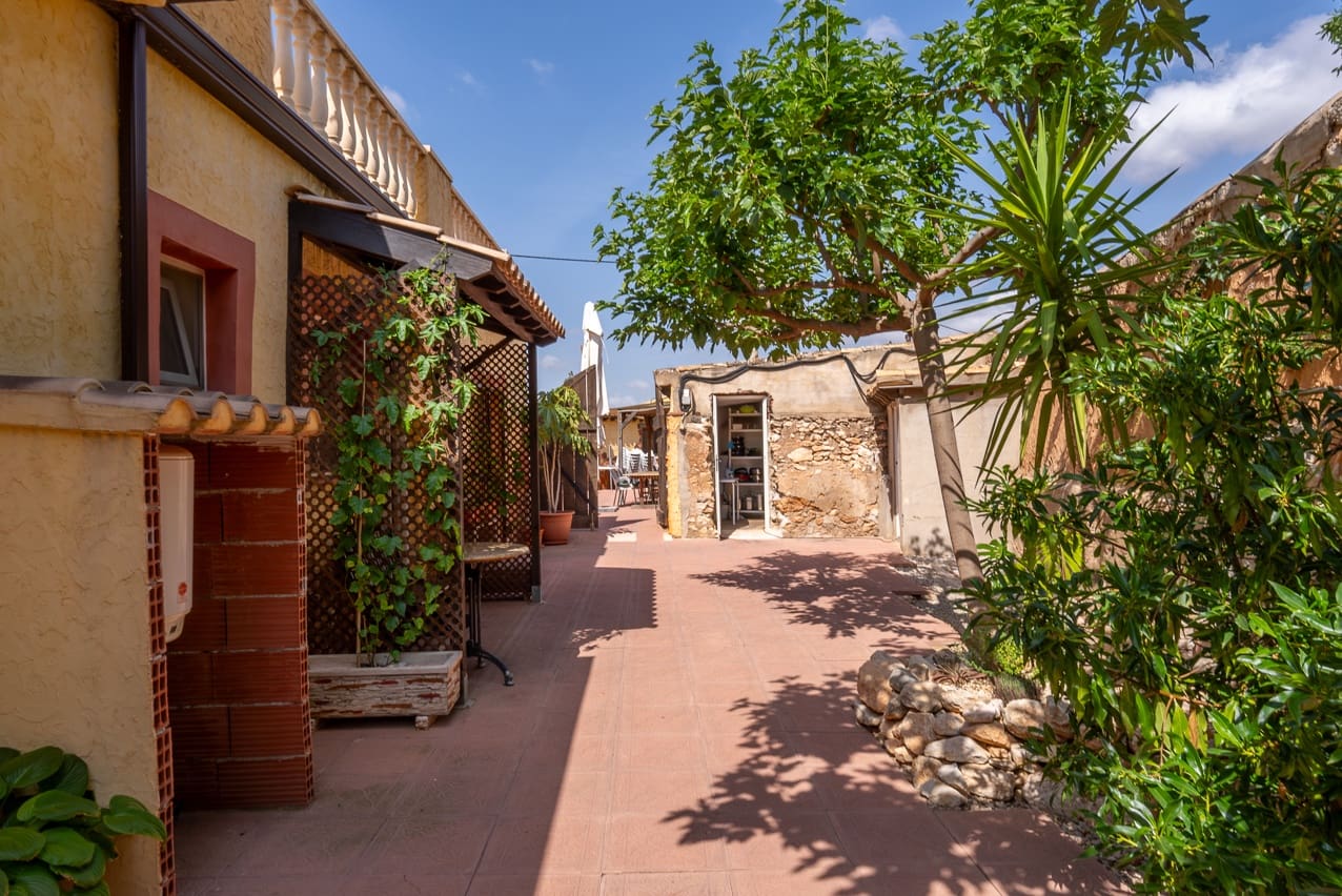 6 soveværelse Finca/Landehus til salg i Barbarroja med swimmingpool - € 850.000 (Ref: 8347272)