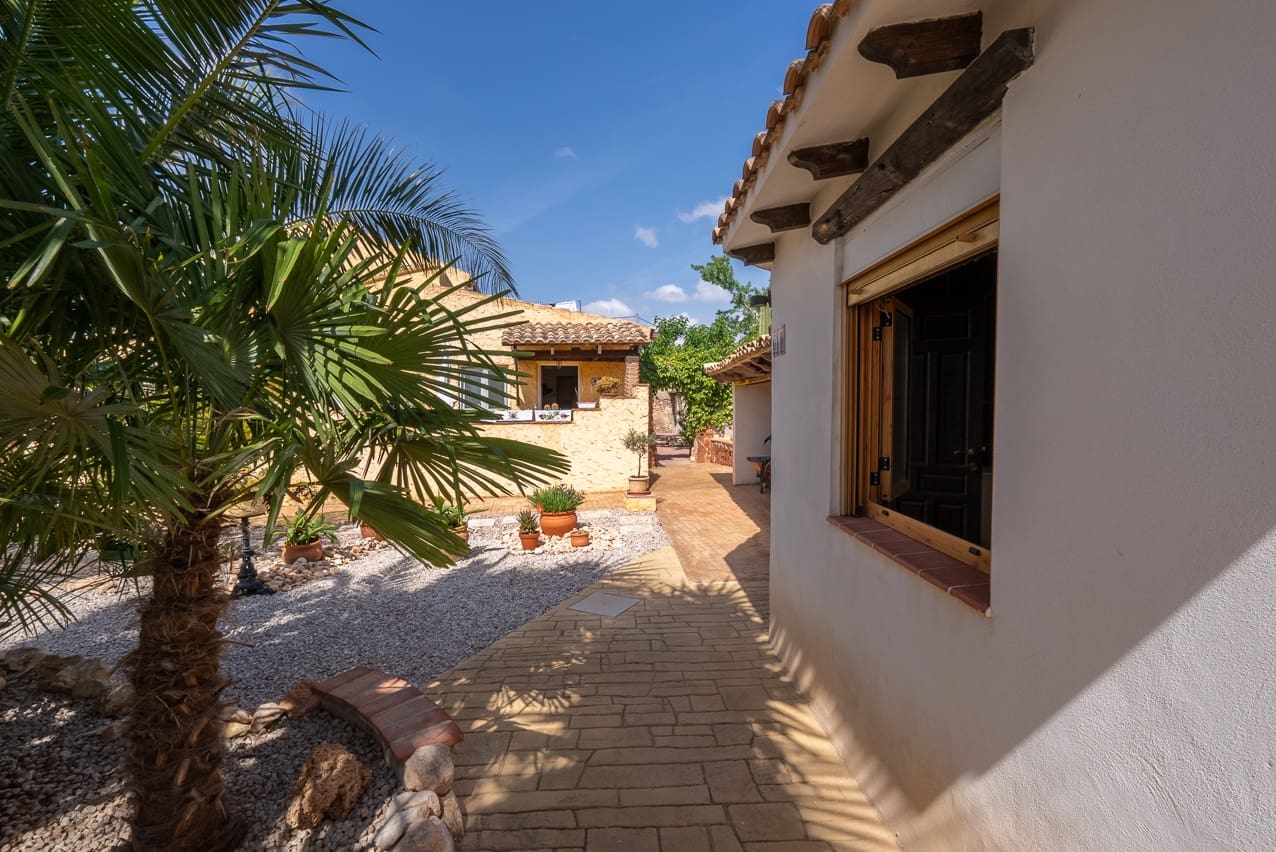 6 soveværelse Finca/Landehus til salg i Barbarroja med swimmingpool - € 850.000 (Ref: 8347272)