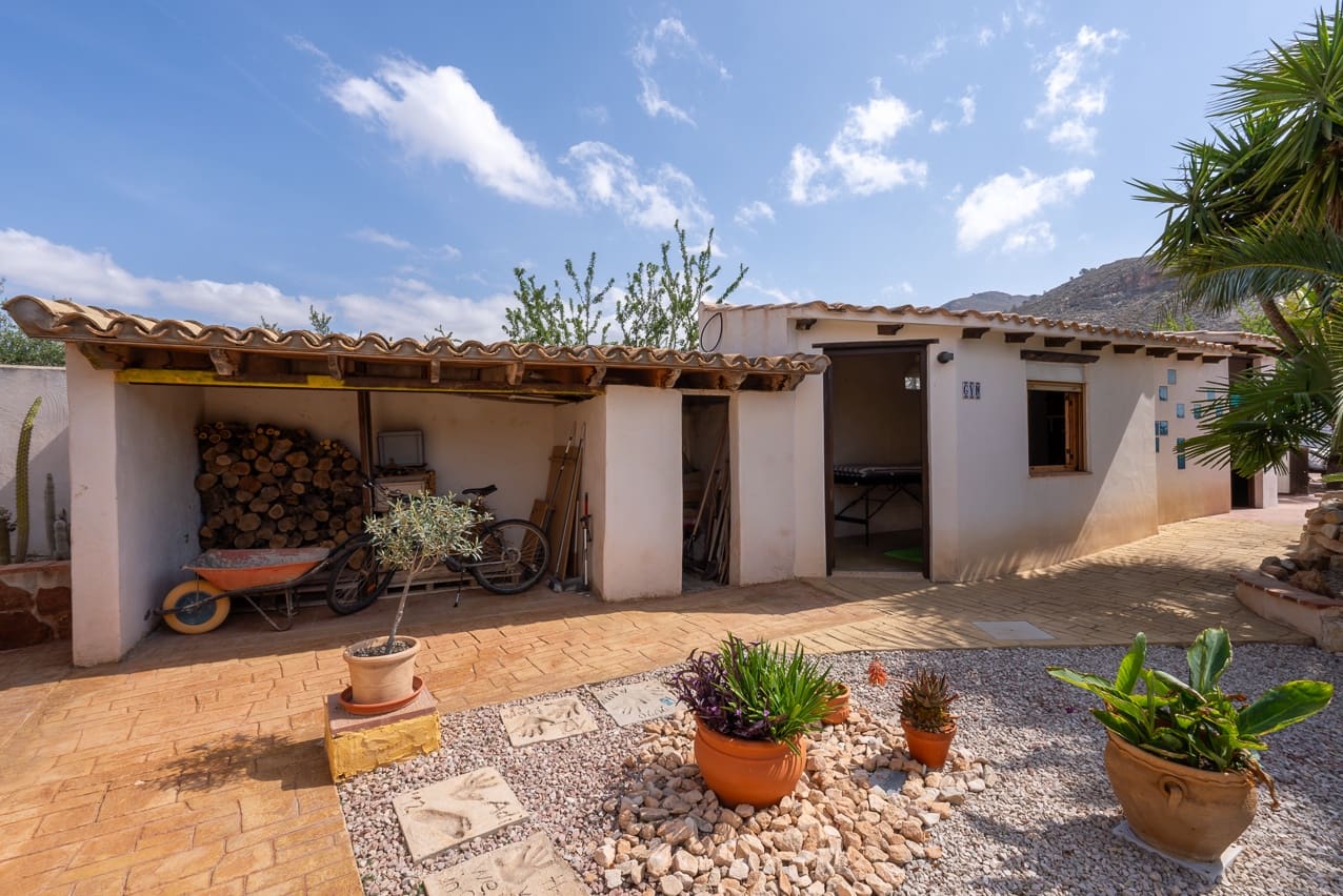 6 soveværelse Finca/Landehus til salg i Barbarroja med swimmingpool - € 850.000 (Ref: 8347272)