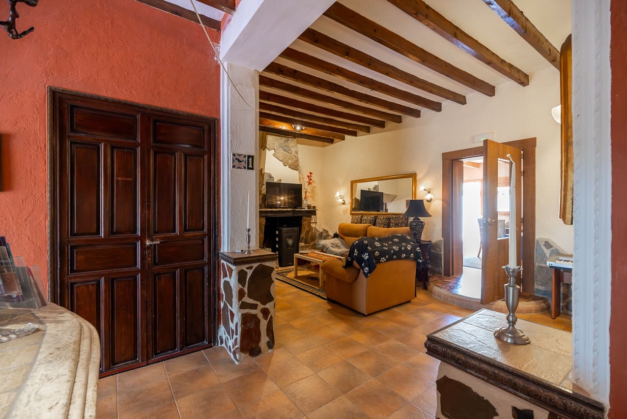 6 soveværelse Finca/Landehus til salg i Barbarroja med swimmingpool - € 850.000 (Ref: 8347272)