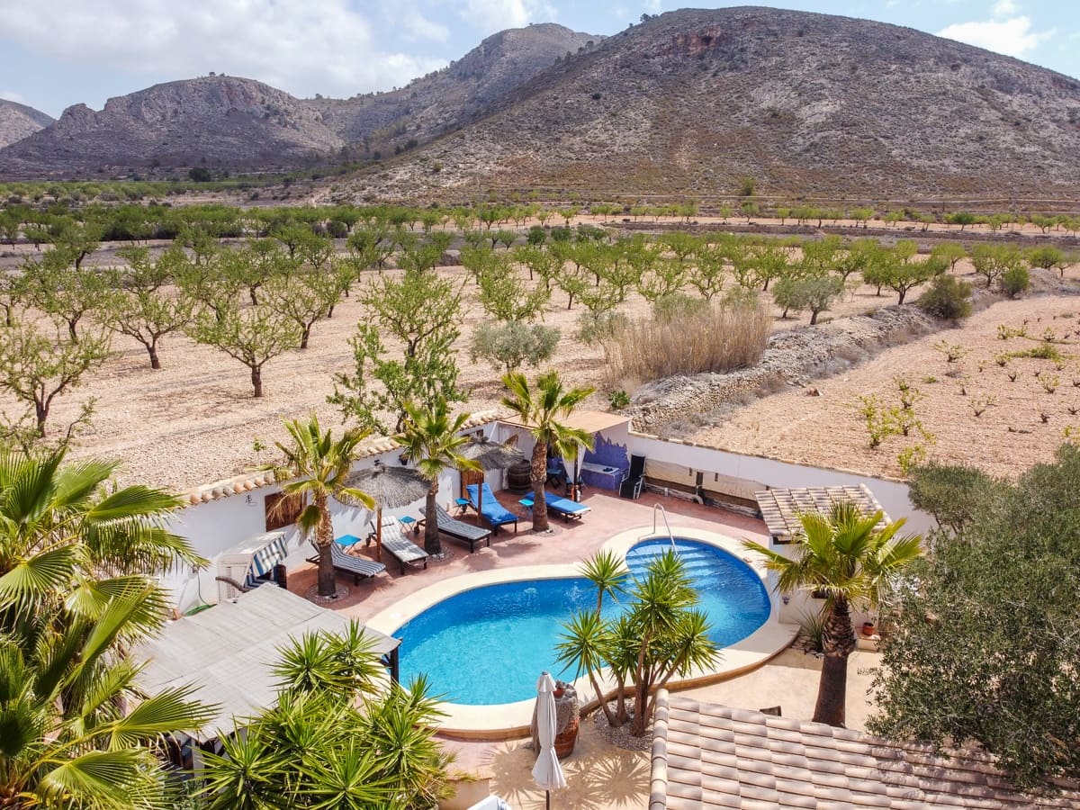 6 soveværelse Finca/Landehus til salg i Barbarroja med swimmingpool - € 850.000 (Ref: 8347272)