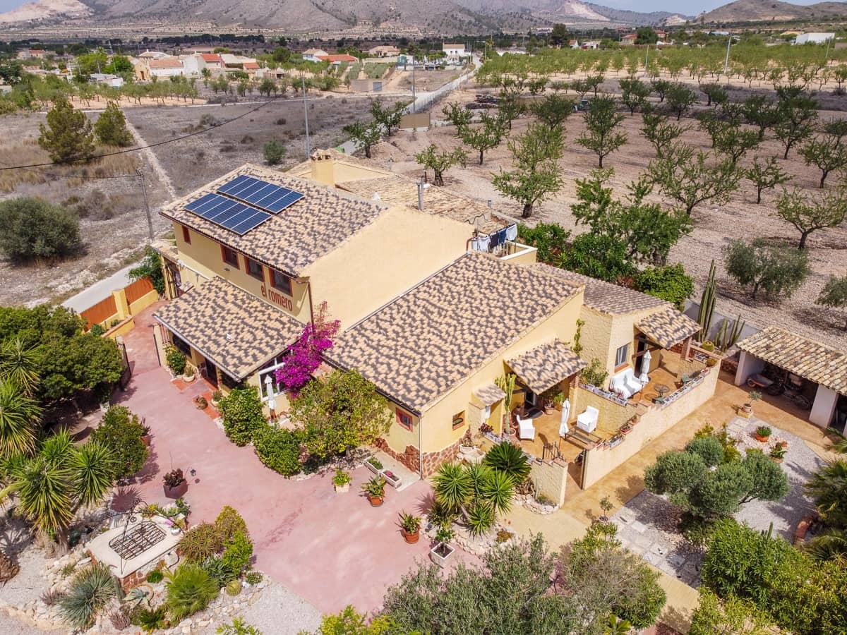 6 soveværelse Finca/Landehus til salg i Barbarroja med swimmingpool - € 850.000 (Ref: 8347272)