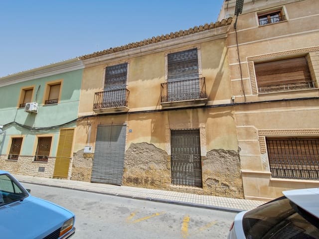4 bedroom Townhouse for sale in Pinoso with pool - € 150,000 (Ref: 8406409)