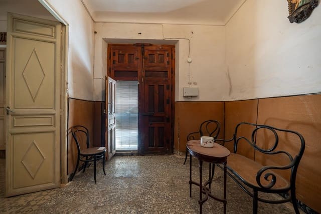 4 slaapkamer Huis te koop in Pinoso met zwembad - € 150.000 (Ref: 8406409)