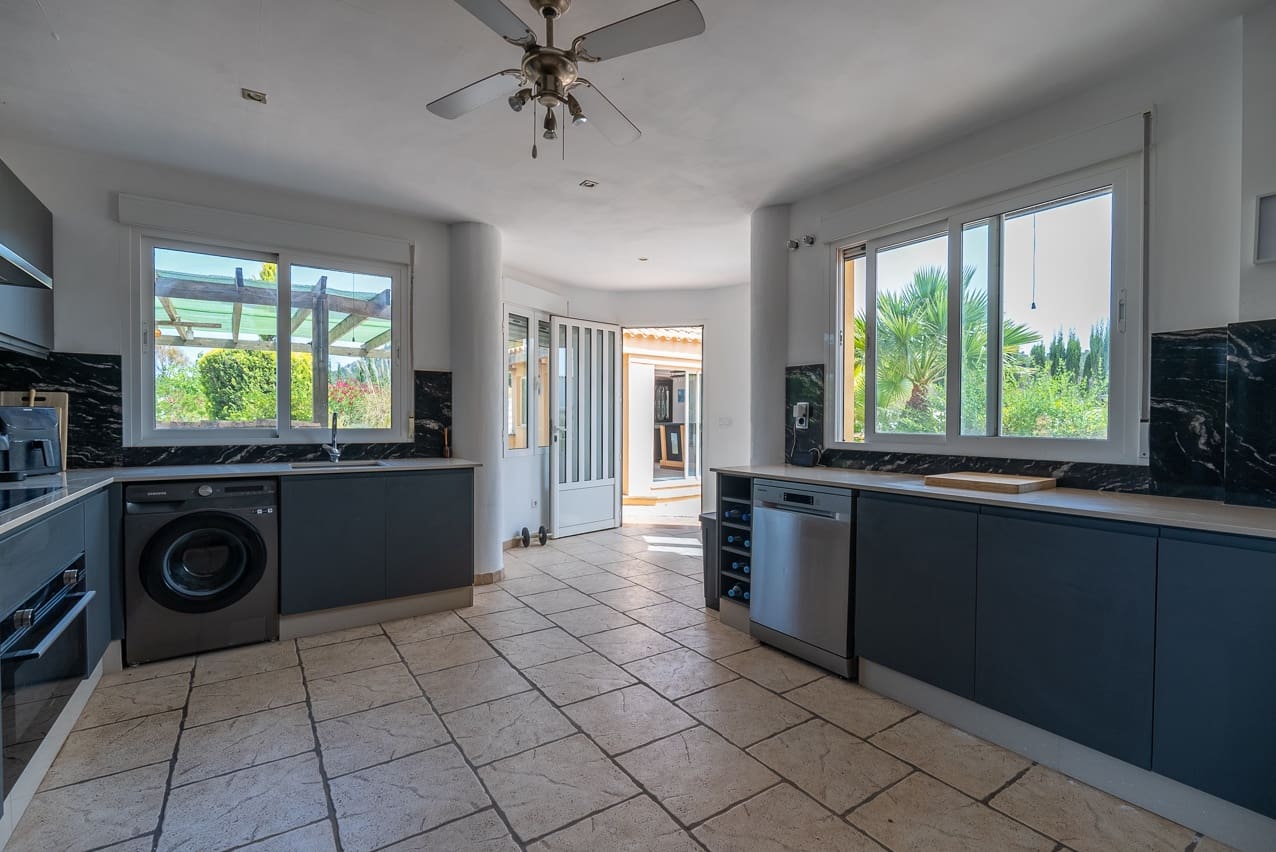 5 sypialnia Willa na sprzedaż w Elda z basenem - 449 500 € (Ref: 8408586)