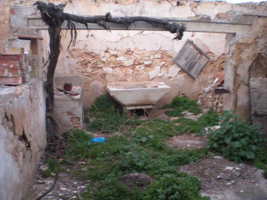 6 slaapkamer Finca/Landhuis te koop in L'Alguena / Alguenya met zwembad - € 60.000 (Ref: 8437943)