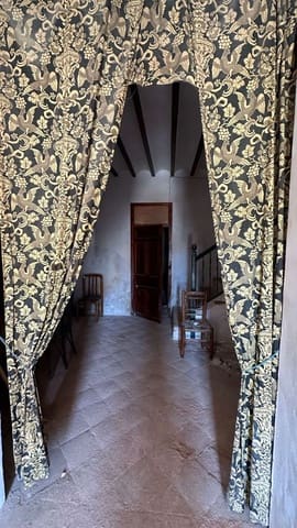 6 bedroom Finca/Country House for sale in L'Algueña / Alguenya with pool - € 60,000 (Ref: 8437943)