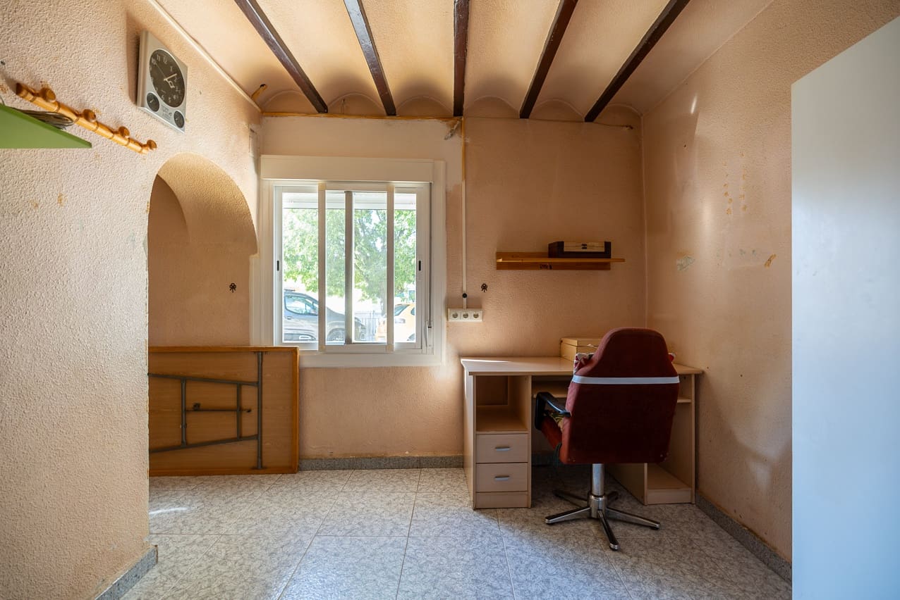 5 soveværelse Finca/Landehus til salg i Casas del Senor med swimmingpool - € 125.000 (Ref: 8449376)