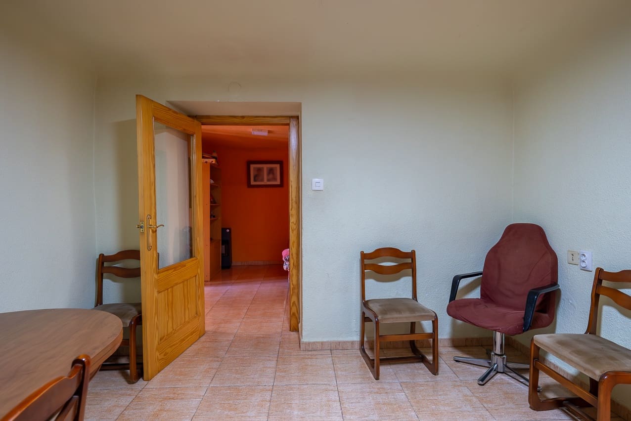 5 soveværelse Finca/Landehus til salg i Casas del Senor med swimmingpool - € 125.000 (Ref: 8449376)