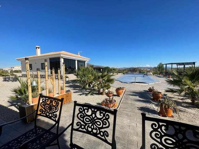 3 camera da letto Villa in vendita in Pinoso con piscina - 297.000 € (Rif: 8463078)