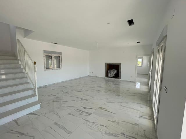 6 slaapkamer Villa te koop in Pinoso met zwembad - € 611.000 (Ref: 8463079)
