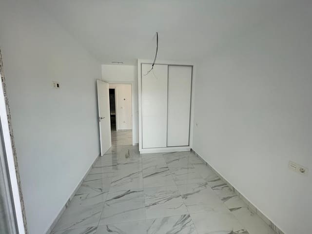 6 slaapkamer Villa te koop in Pinoso met zwembad - € 611.000 (Ref: 8463079)