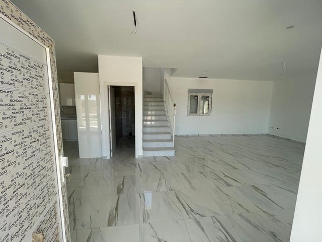 6 slaapkamer Villa te koop in Pinoso met zwembad - € 611.000 (Ref: 8463079)