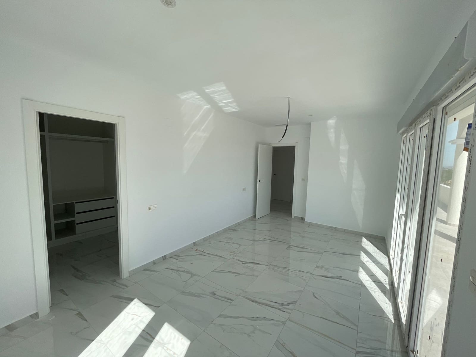 6 bedroom Villa for sale in Pinoso with pool - € 611,000 (Ref: 8463079)
