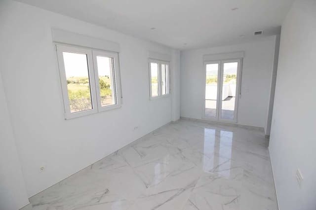 6 slaapkamer Villa te koop in Pinoso met zwembad - € 547.000 (Ref: 8463080)