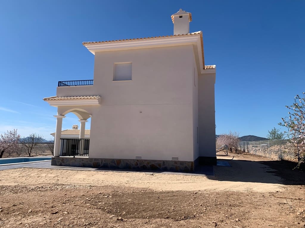 4 bedroom Villa for sale in Pinoso with pool - € 401,000 (Ref: 8463083)