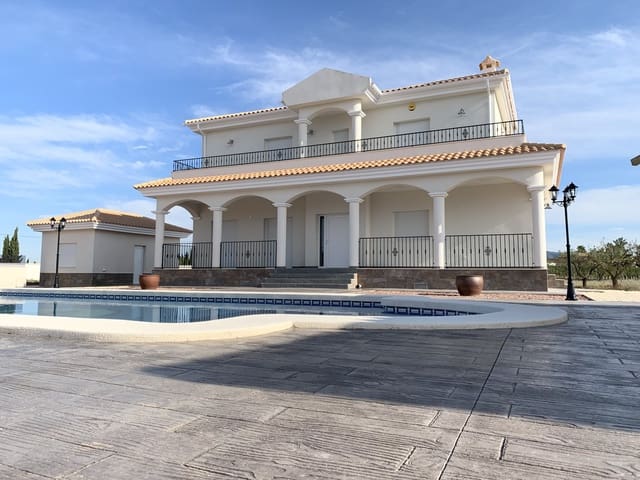 4 slaapkamer Villa te koop in Pinoso met zwembad - € 449.000 (Ref: 8463083)