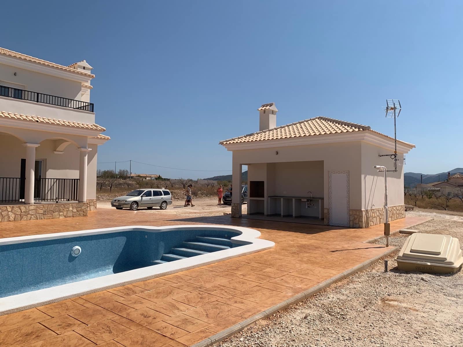 4 bedroom Villa for sale in Pinoso with pool - € 423,000 (Ref: 8463084)