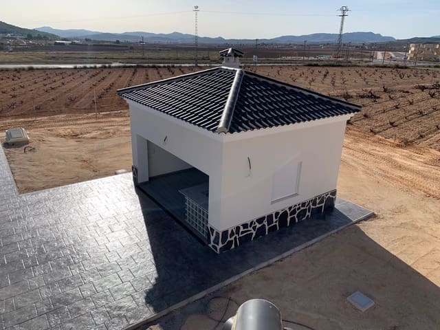 4 quarto Moradia para venda em Pinoso com piscina - 357 000 € (Ref: 8463085)