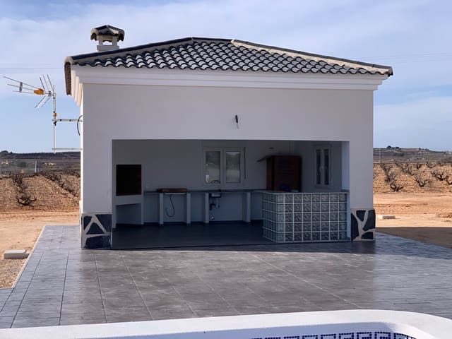 4 quarto Moradia para venda em Pinoso com piscina - 357 000 € (Ref: 8463085)