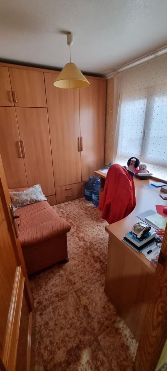 4 bedroom Townhouse for sale in Pinoso with pool - € 168,000 (Ref: 8463089)