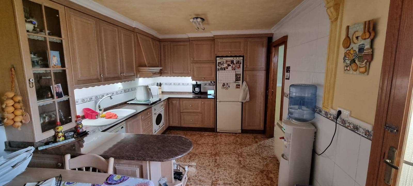 4 bedroom Townhouse for sale in Pinoso with pool - € 168,000 (Ref: 8463089)