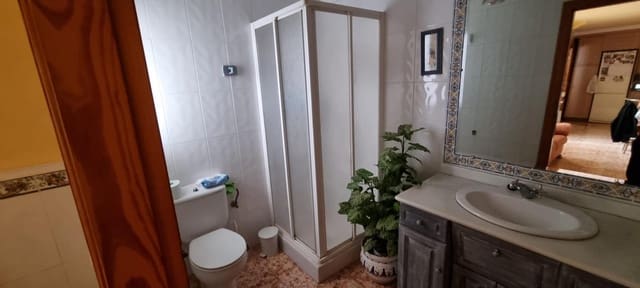 4 Zimmer Haus zu verkaufen in Pinoso mit Pool - 168.000 € (Ref: 8463089)