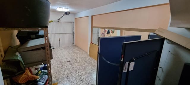 4 Zimmer Haus zu verkaufen in Pinoso mit Pool - 168.000 € (Ref: 8463089)