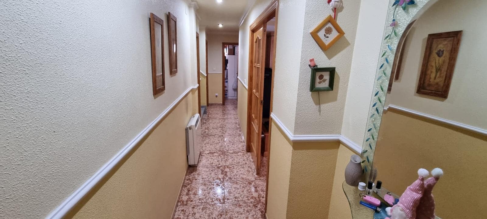 4 slaapkamer Huis te koop in Pinoso met zwembad - € 168.000 (Ref: 8463089)
