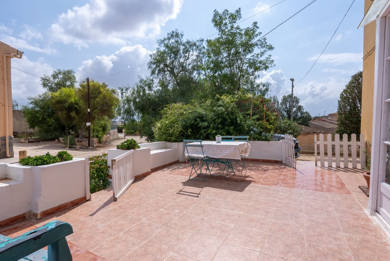 7 soveværelse Finca/Landehus til salg i Pinoso med swimmingpool - € 299.000 (Ref: 8506286)