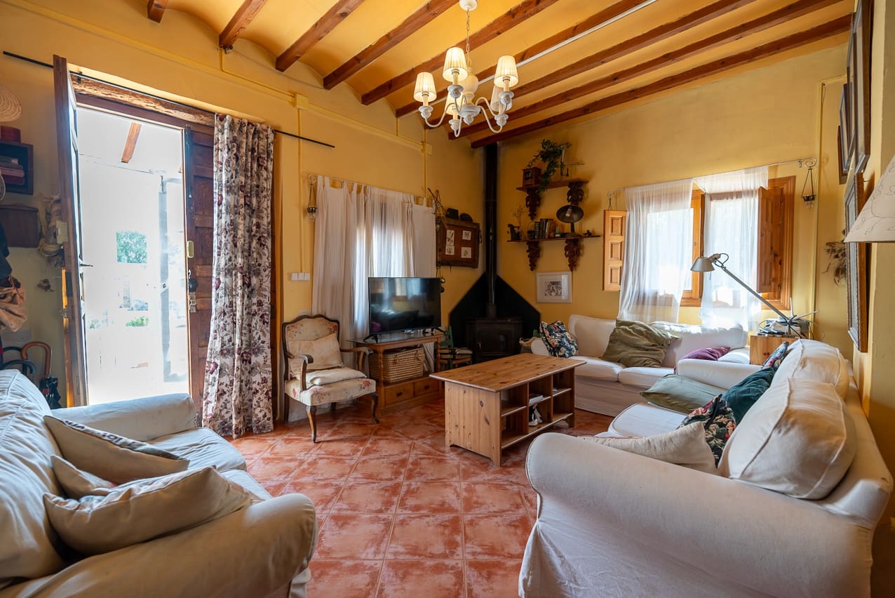 7 soveværelse Finca/Landehus til salg i Pinoso med swimmingpool - € 299.000 (Ref: 8506286)