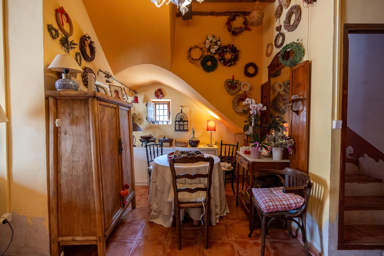 7 soveværelse Finca/Landehus til salg i Pinoso med swimmingpool - € 299.000 (Ref: 8506286)